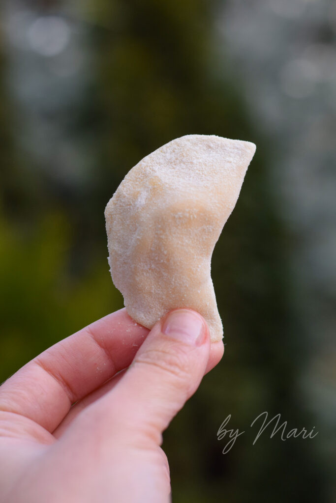 лепим вареники