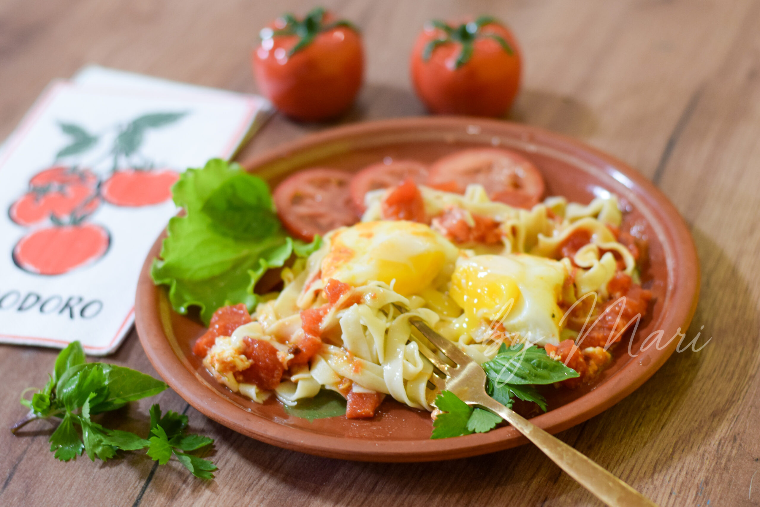 на фото с лапшой и готовым блюдом