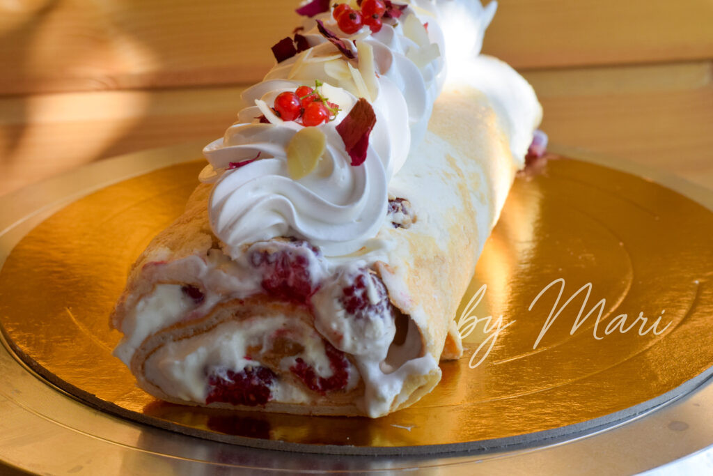 рулет украшеный