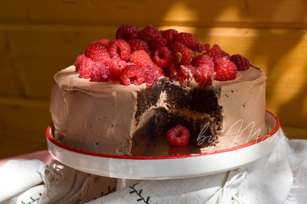 вкусный шоколадный торт