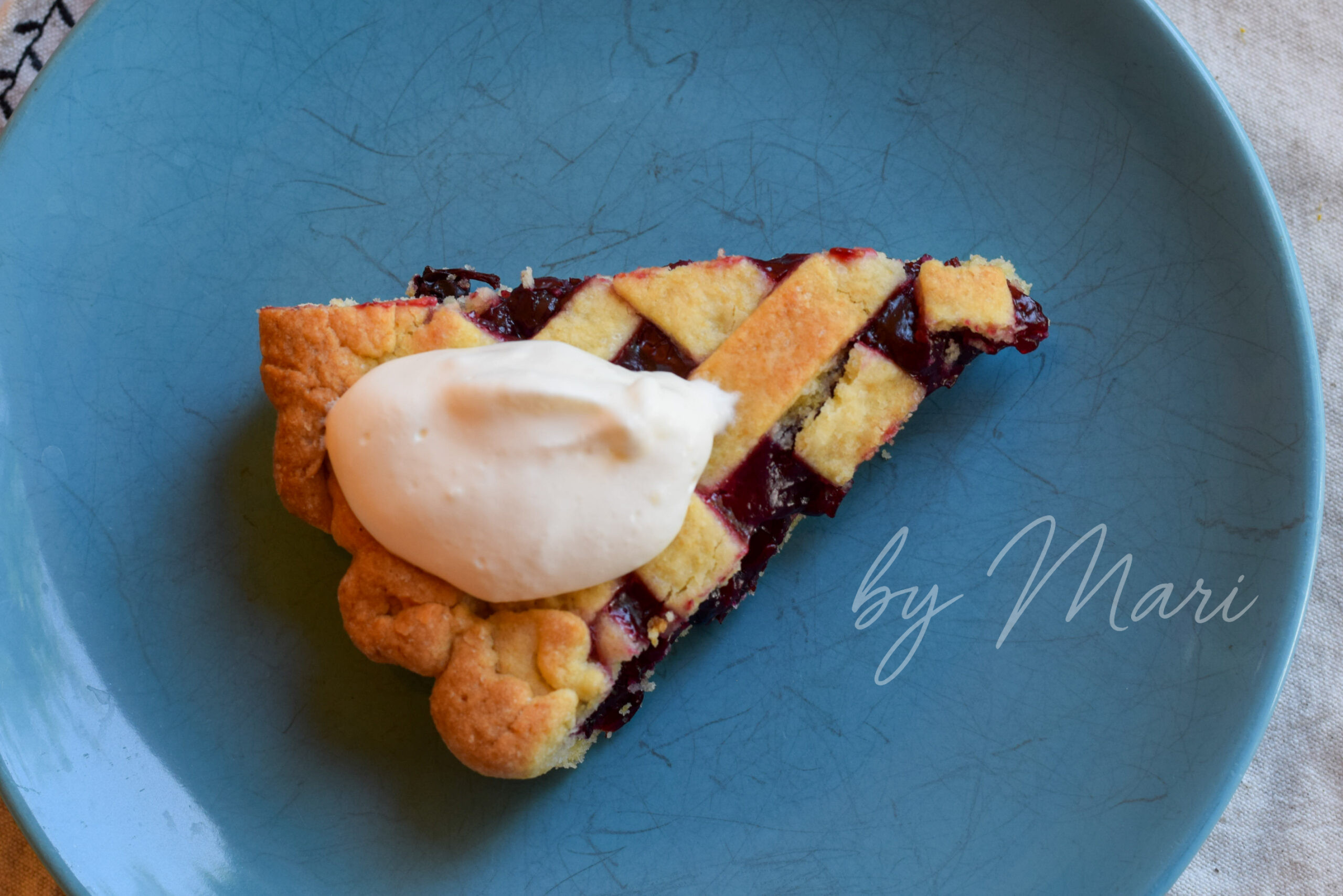 черная смородина в пироге