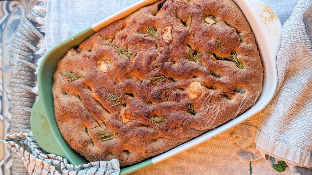 цельнозерновая фокачча с розмарином