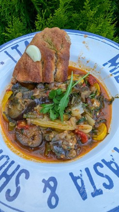 итальянский хлеб с летними овощами