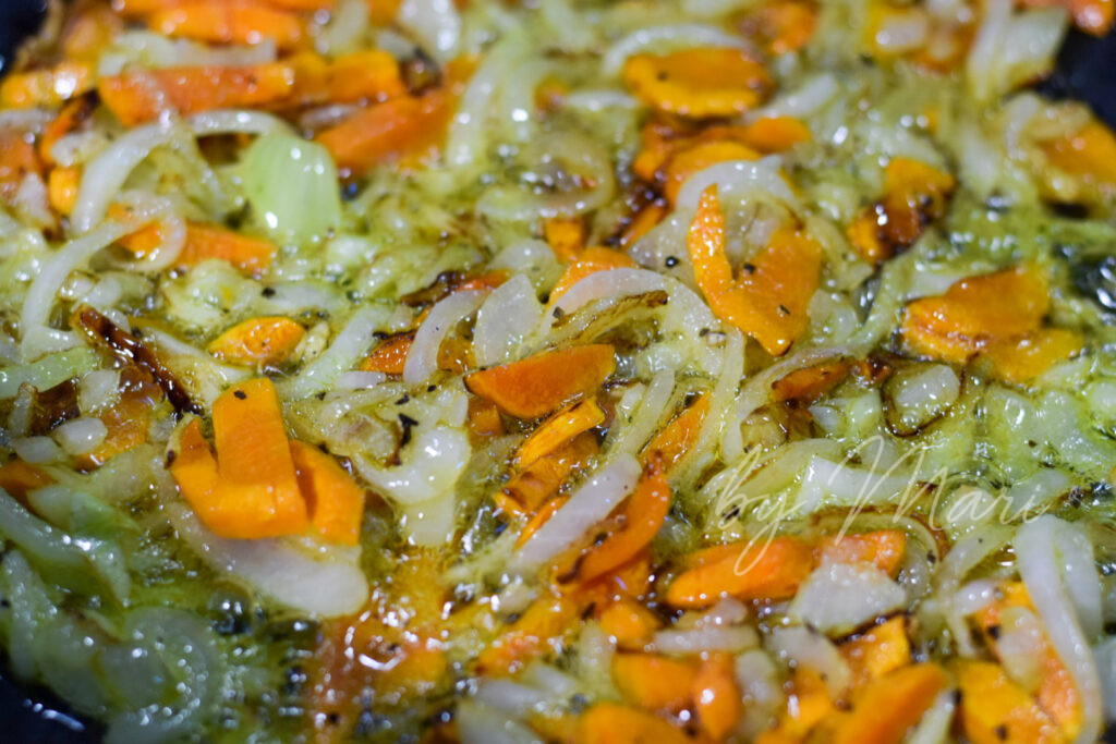 Обжарка овощей для плова