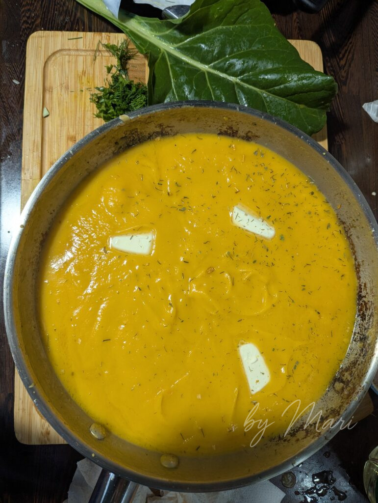 тыквенный суп со сливочным маслом