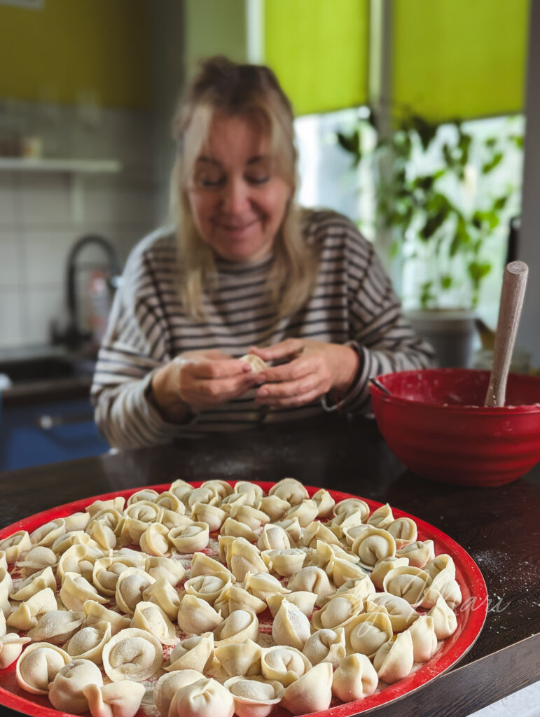 лепим домашние пельмени с куриным филе